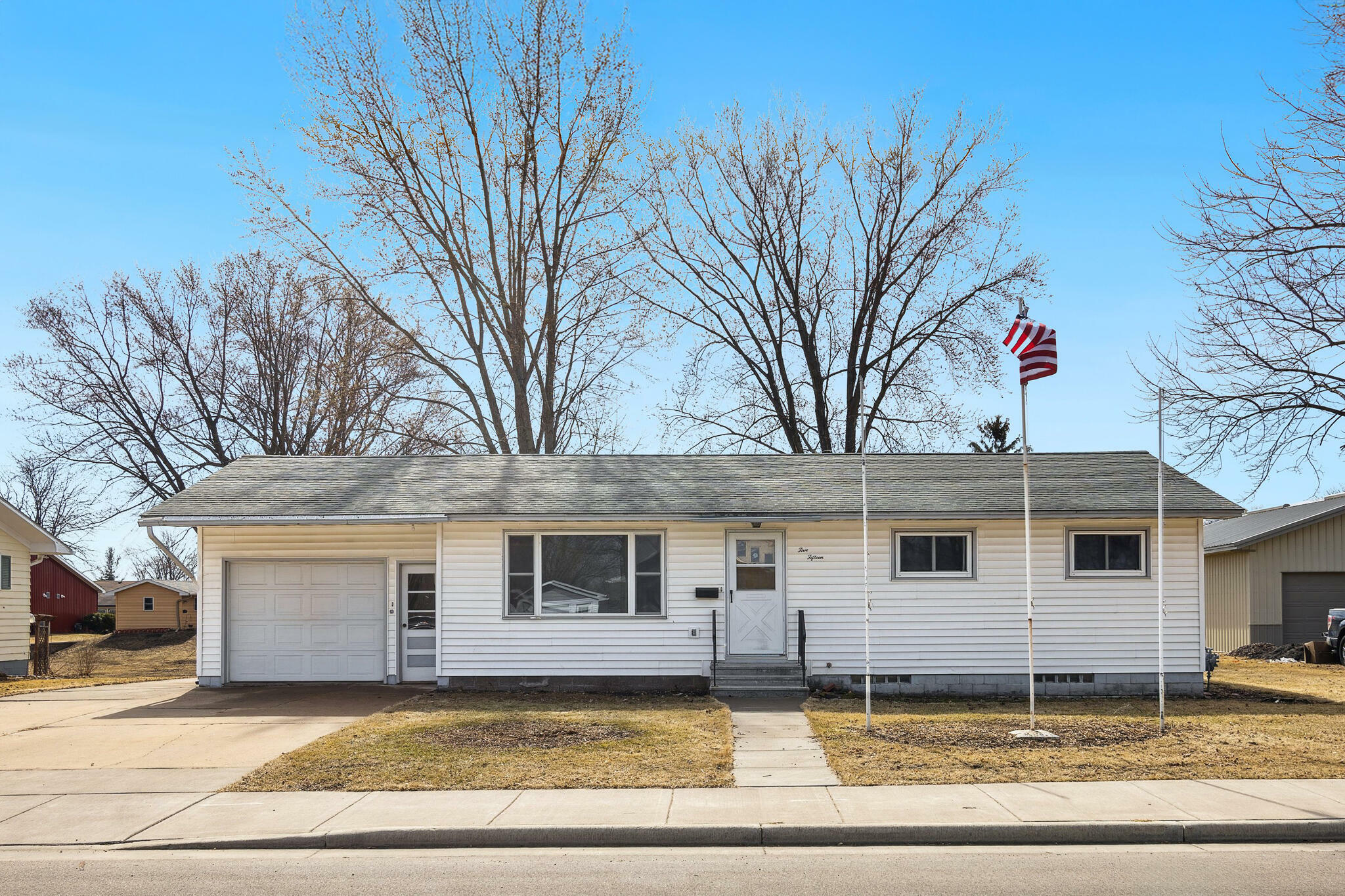 515 E Brownell St  Tomah WI 54660 photo