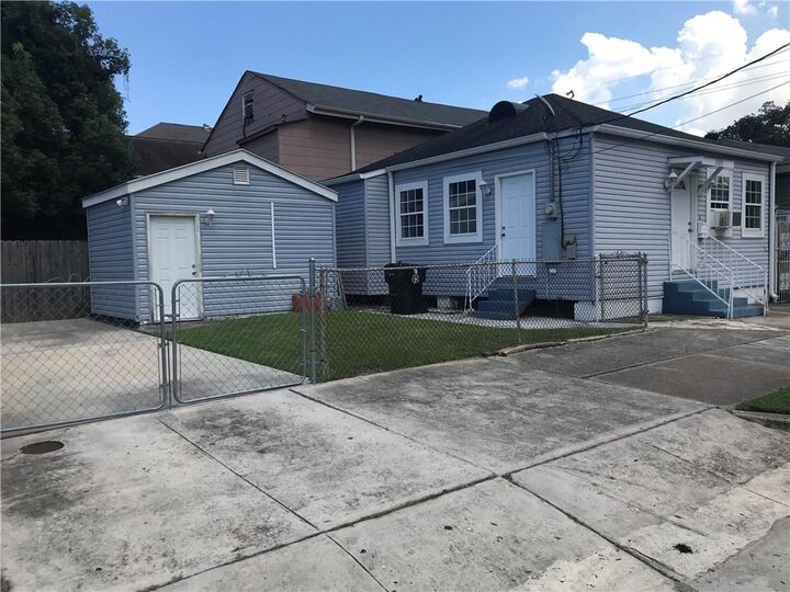 2605 D'Abadie Street  New Orleans LA 70119 photo