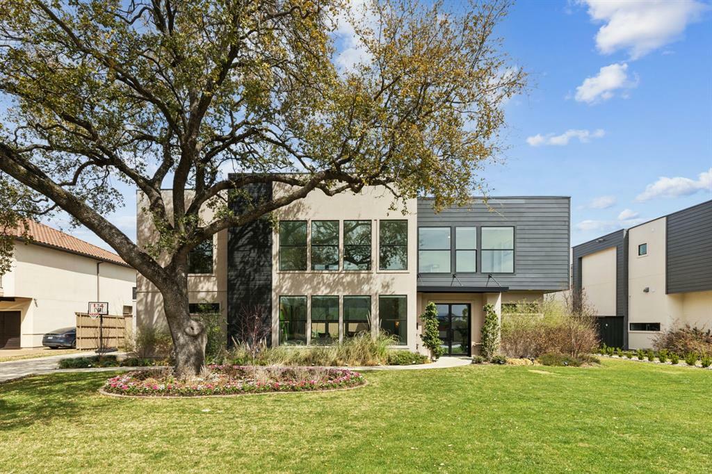 Property Photo: 6441 Royalton Drive TX 75230