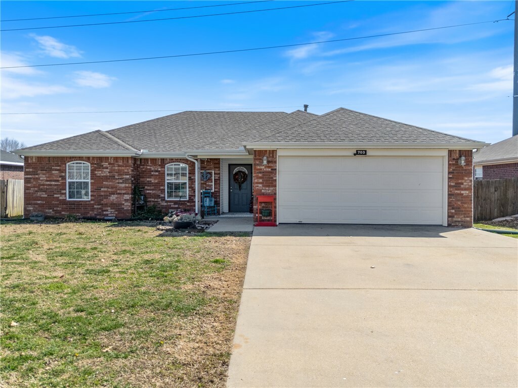 Property Photo: 703 Ponderosa Street AR 72719