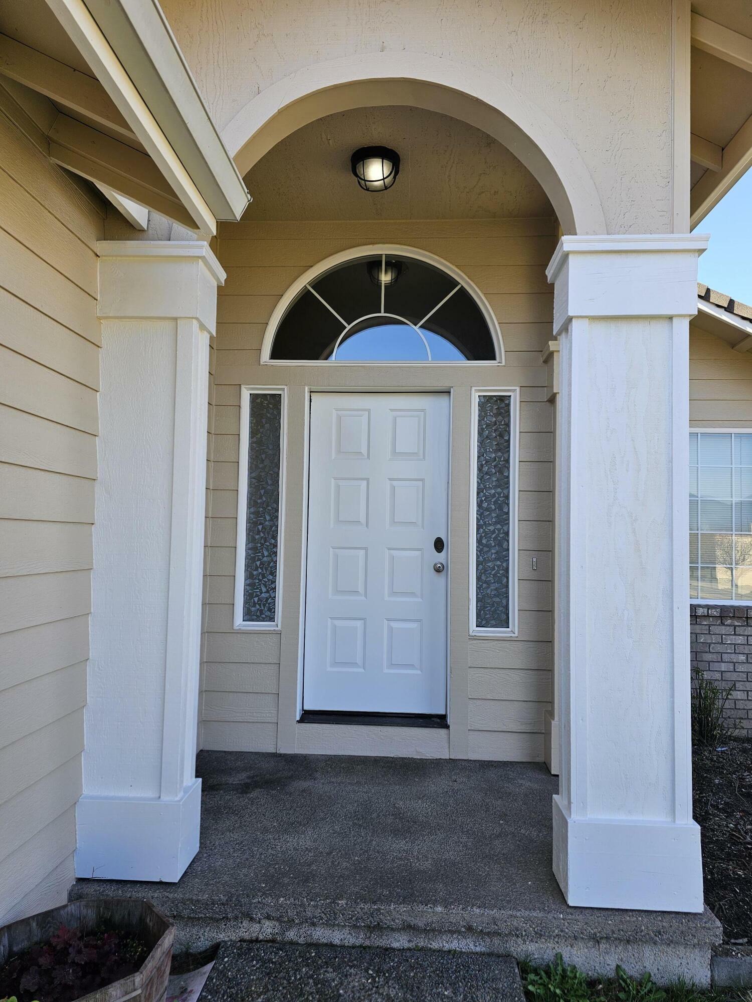 Property Photo: 1750 Patriot Lane OR 97527