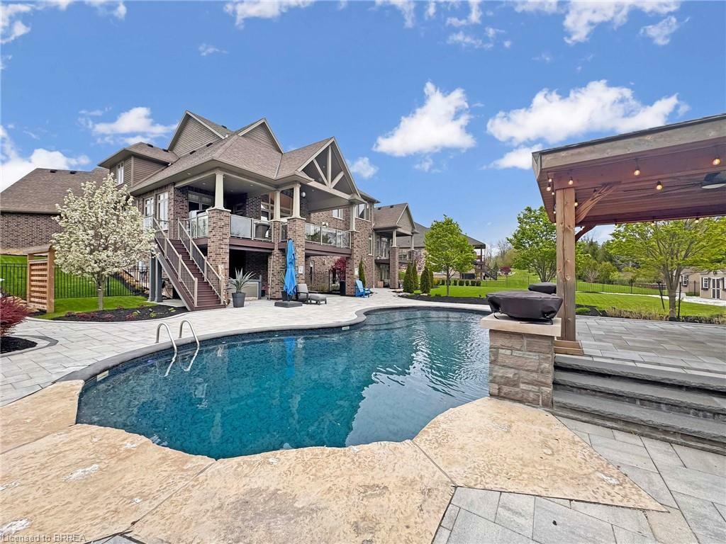 Property Photo: 16 Westlake Boulevard ON N3T 5L6