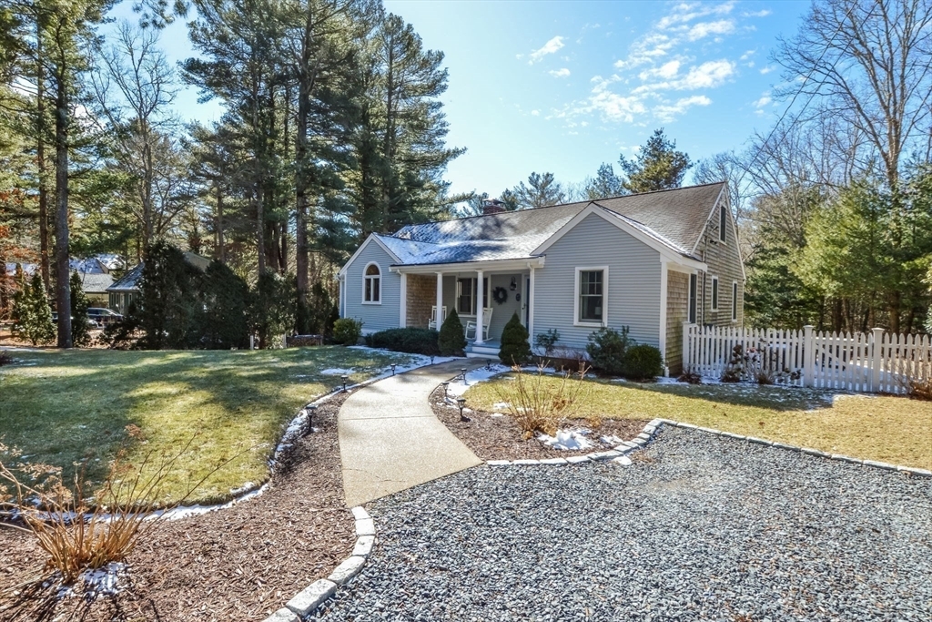 Property Photo:  33 Pinkham Rd  MA 02563 