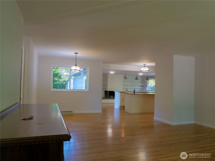 Property Photo:  18200  11th Avenue NE  WA 98155 