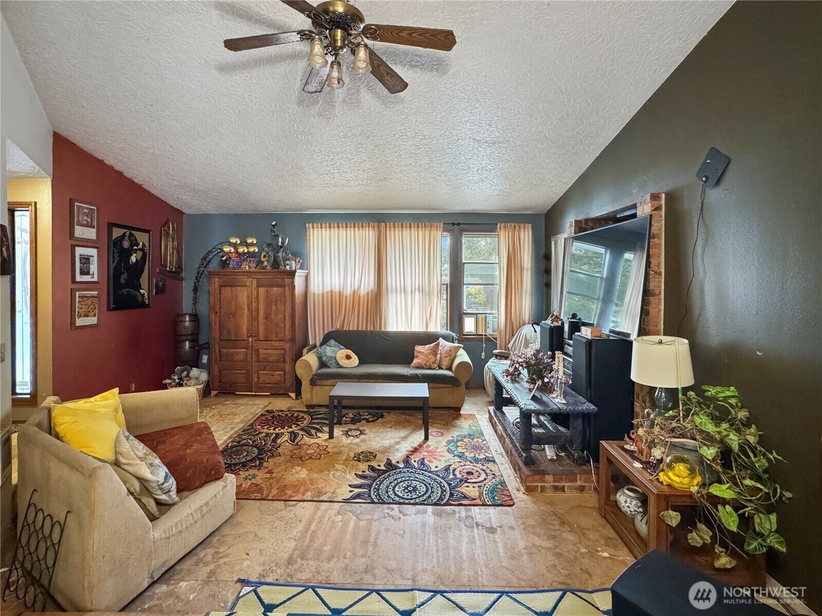 Property Photo: 6812 NE 92nd Court WA 98662