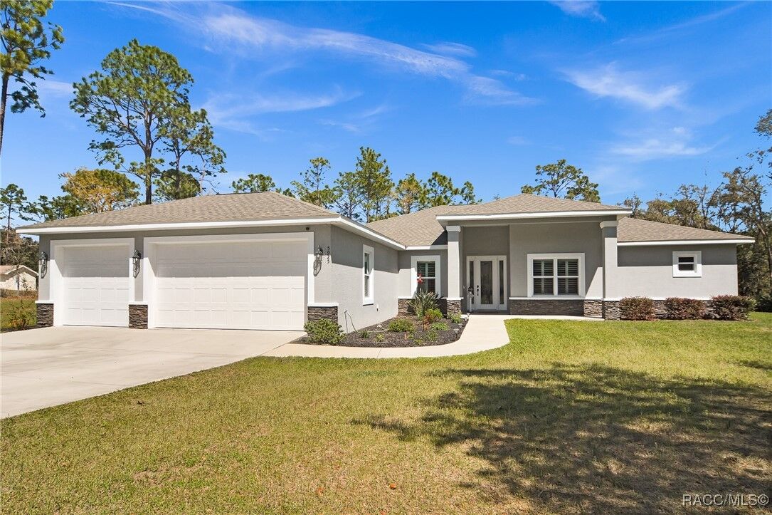 Property Photo:  5925 N Maroon Way  FL 34465 