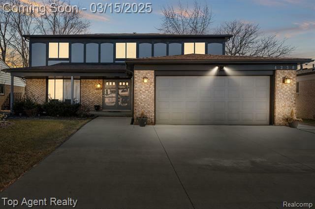 Property Photo:  4238 Gloucester Drive  MI 48310 