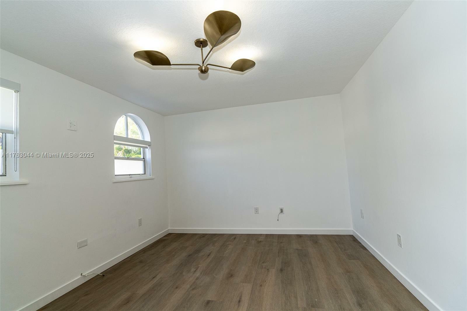 Property Photo:  3052 SW 27th Ave 102  FL 33133 