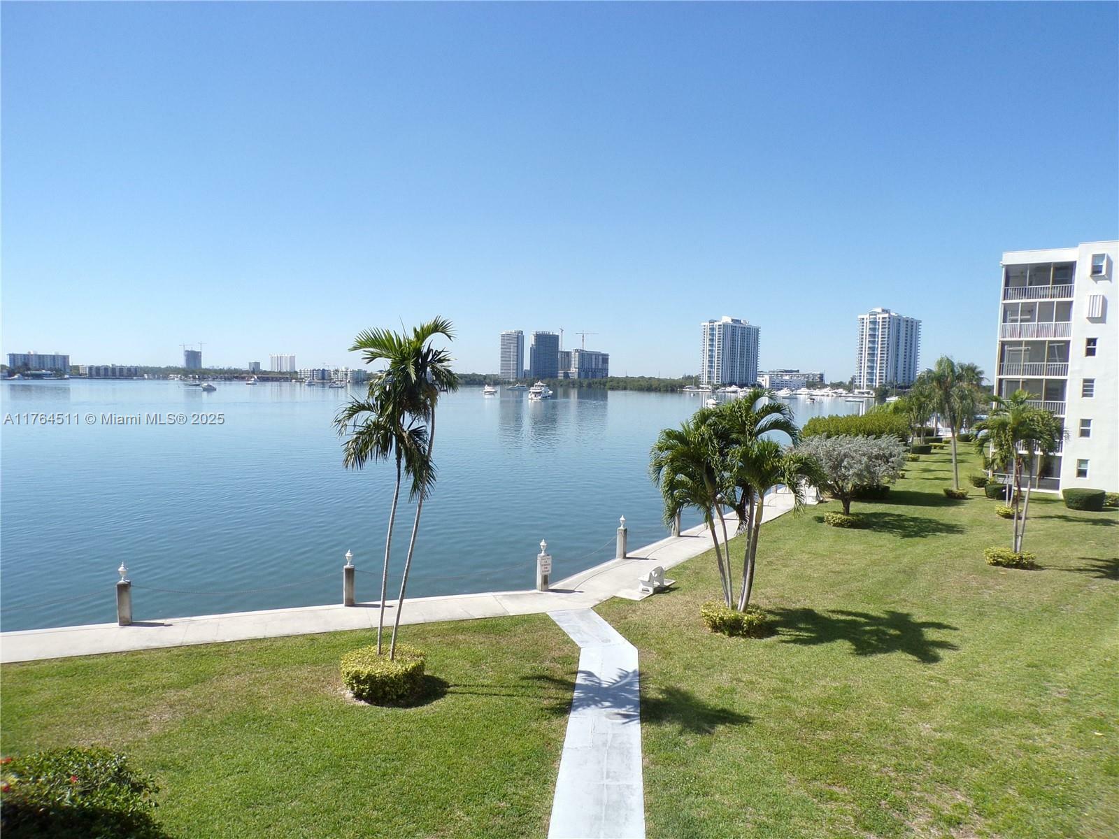 3020 Marcos Dr S307  Aventura FL 33160 photo
