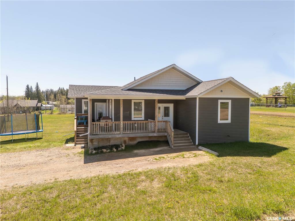 Property Photo: 190 1st Street W SK S0M 2K0