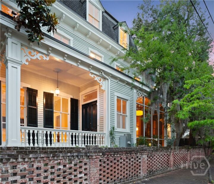 Property Photo: 114 W Bolton Street GA 31401