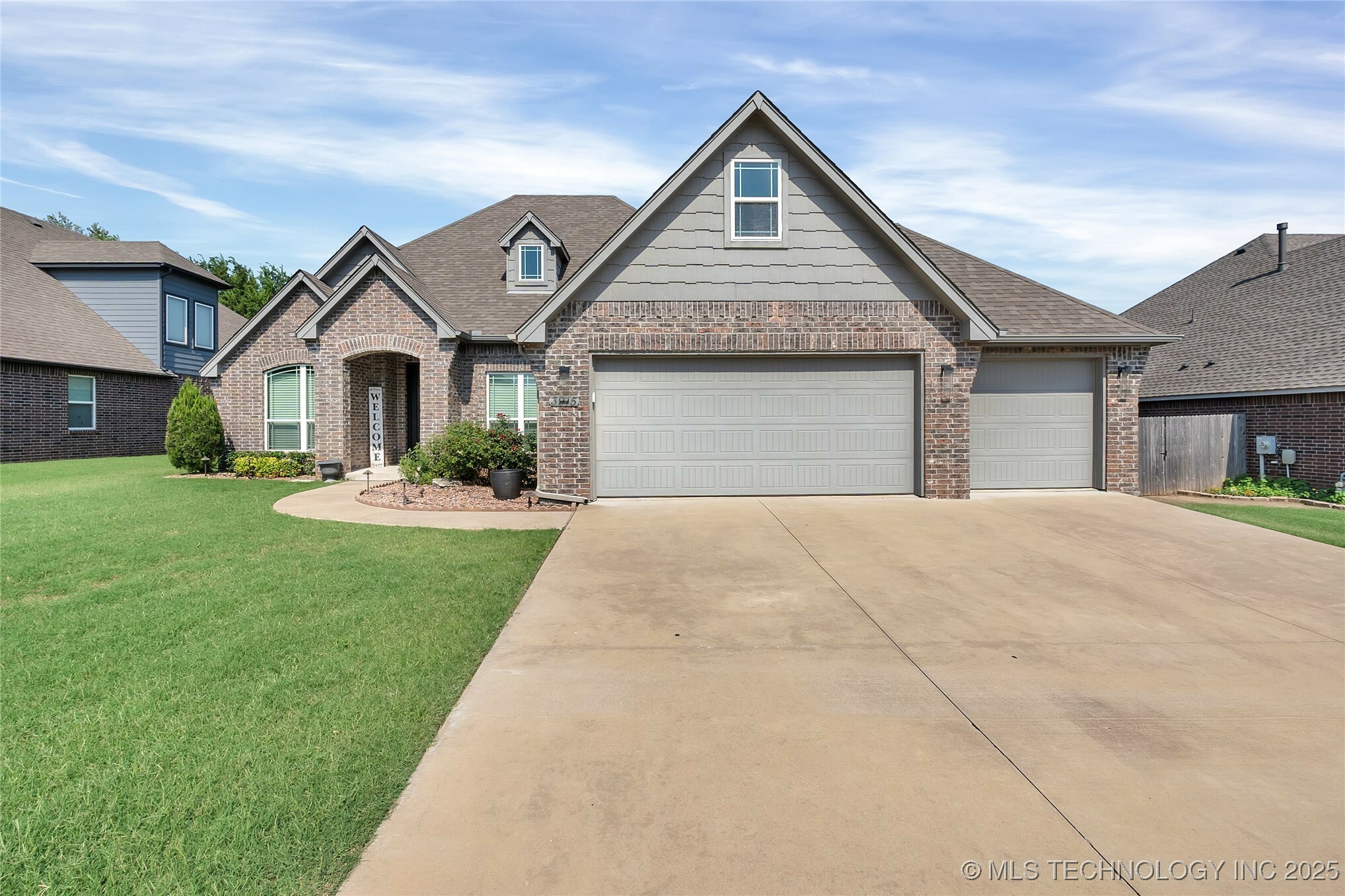 Property Photo: 3915 S 15th Place OK 74011