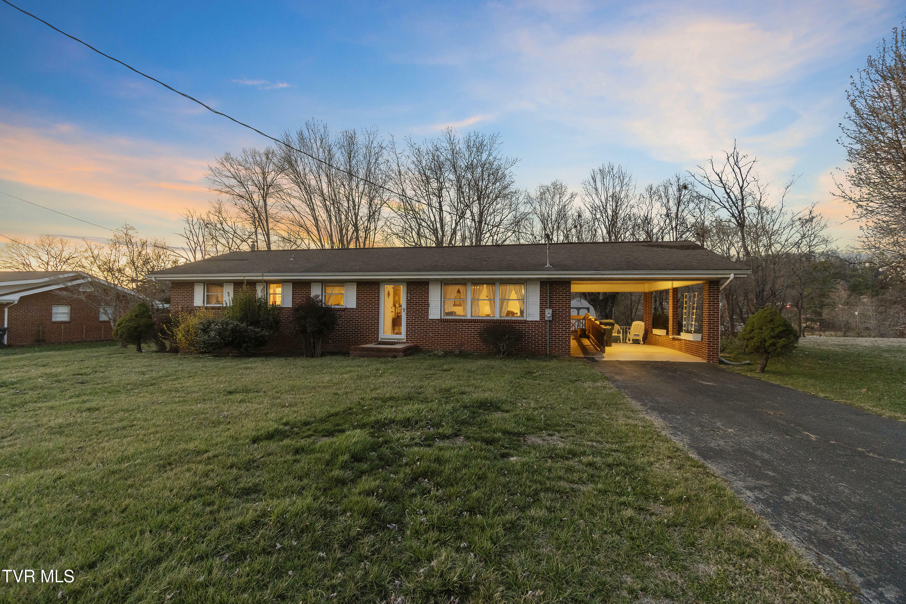 Property Photo:  1204 Alice Street  TN 37743 