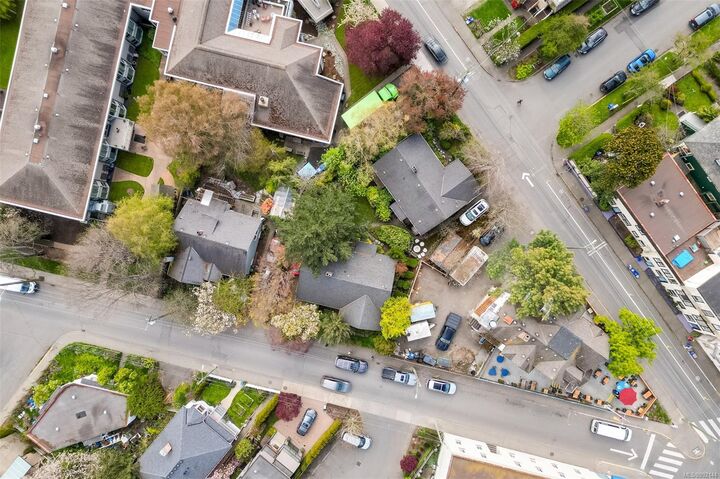Property Photo: 516 Simcoe St BC V8W 1L8