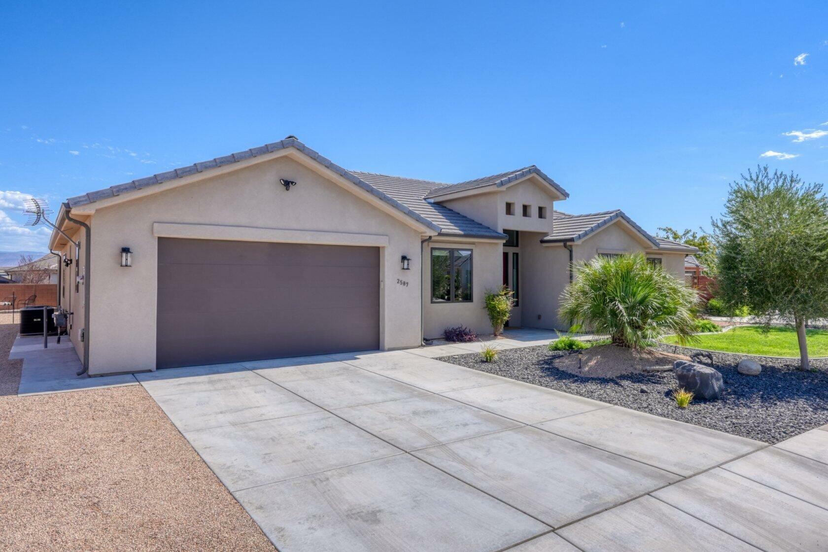Property Photo: 2587 S Gritton St UT 84737