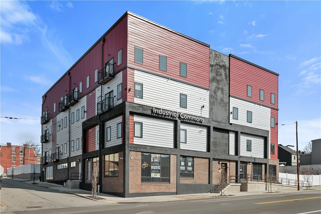 Property Photo: 3809 Liberty Ave 303 PA 15201