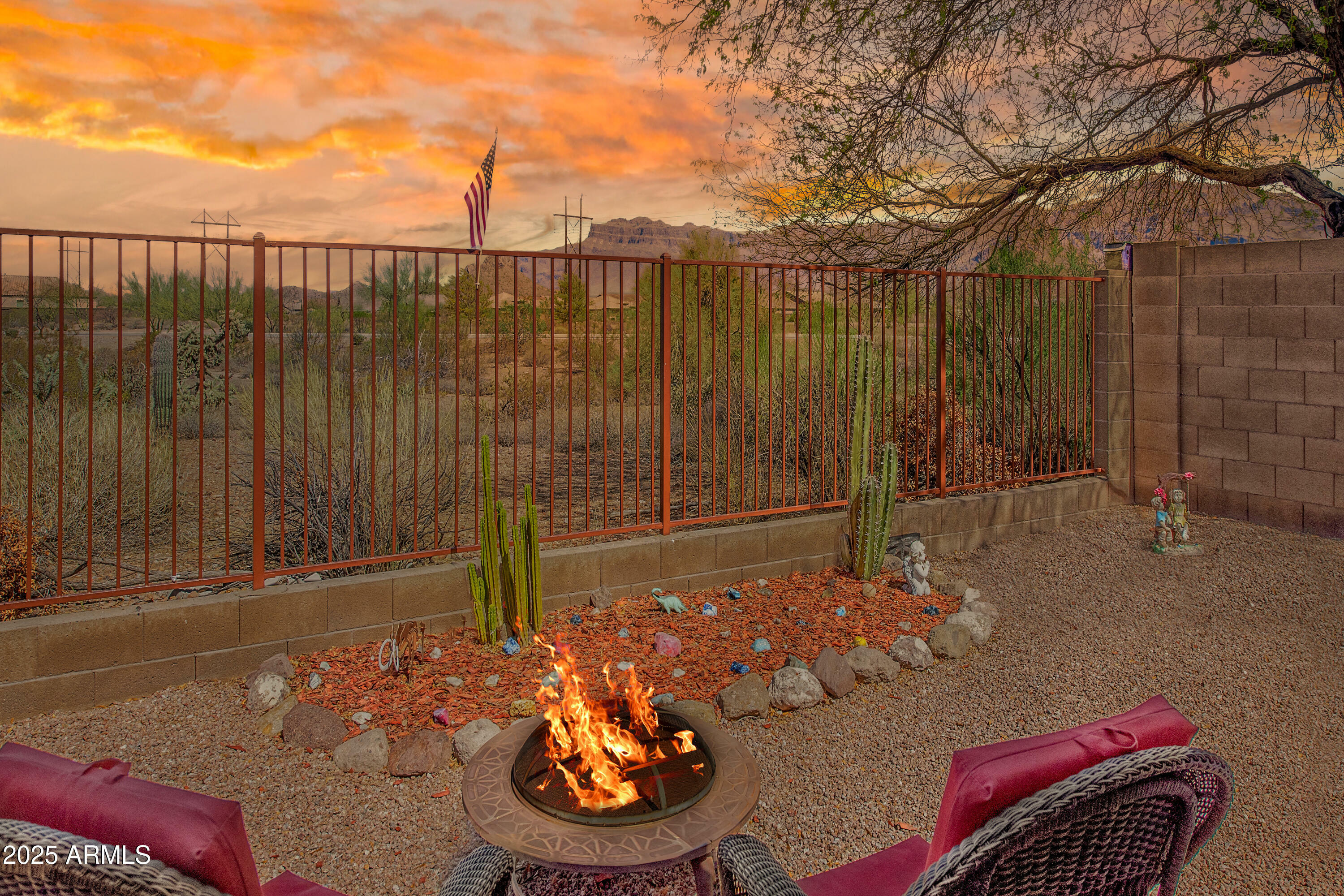 10356 E Meandering Trail Lane  Gold Canyon AZ 85118 photo