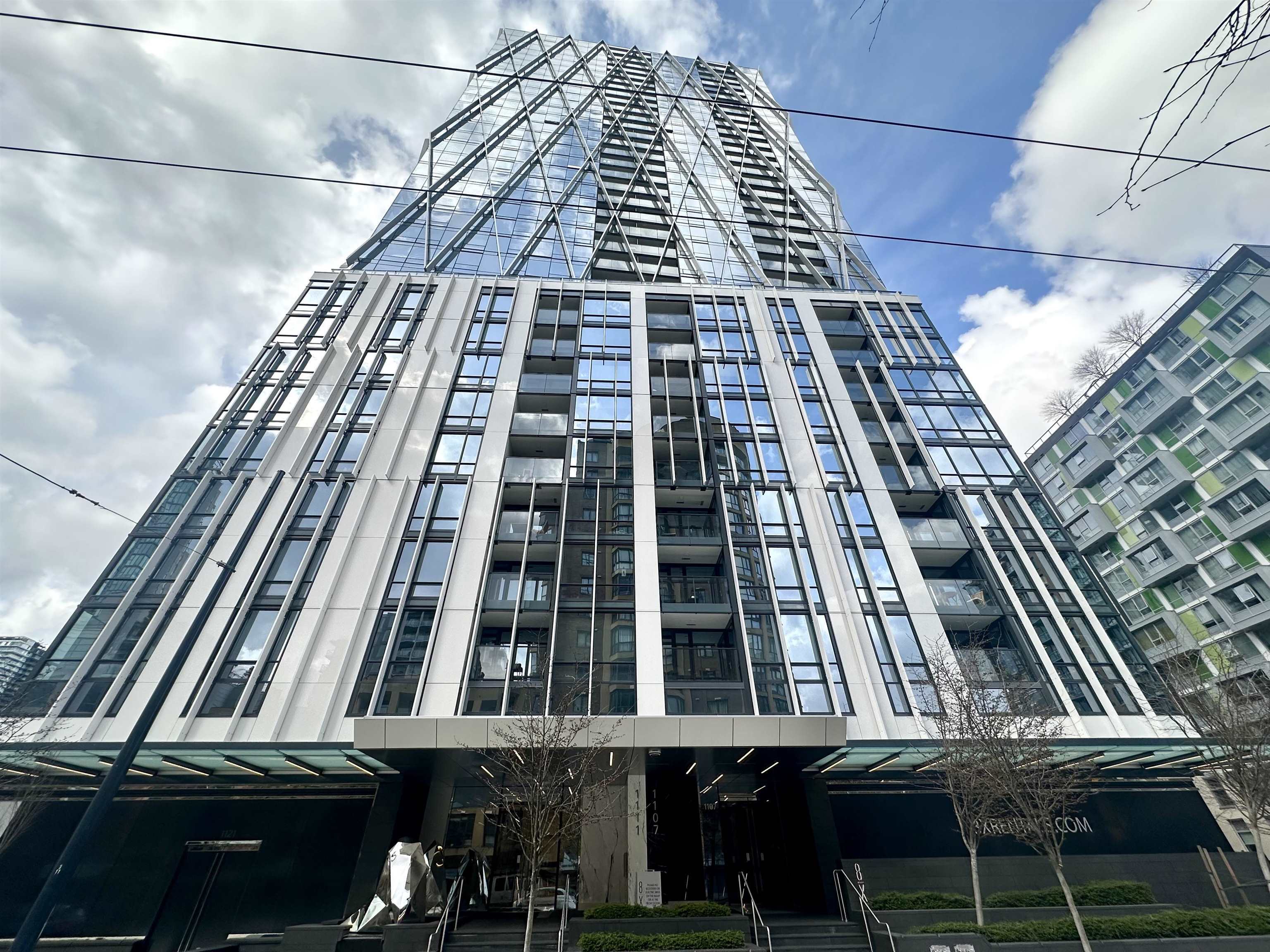 Property Photo: 1111 Richards Street 1706 BC V6B 0S3