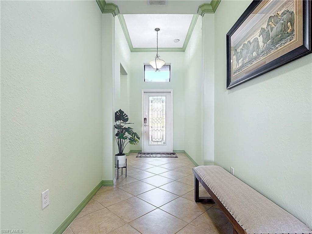 Property Photo: 2727 Via Piazza Loop FL 33905