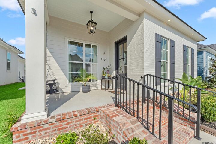 Property Photo:  4926 Pembrooke Ave  LA 70737 