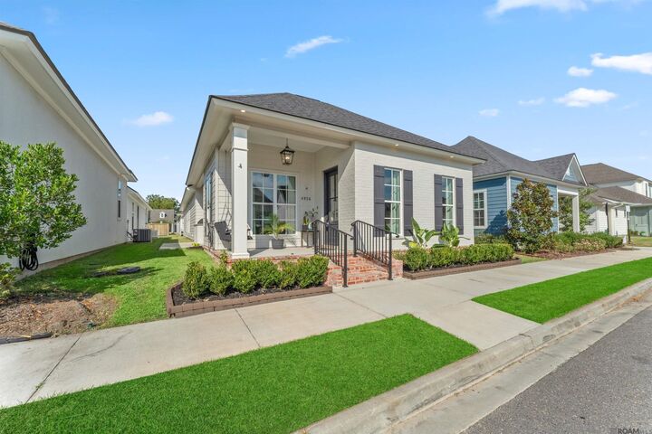 Property Photo: 4926 Pembrooke Ave LA 70737