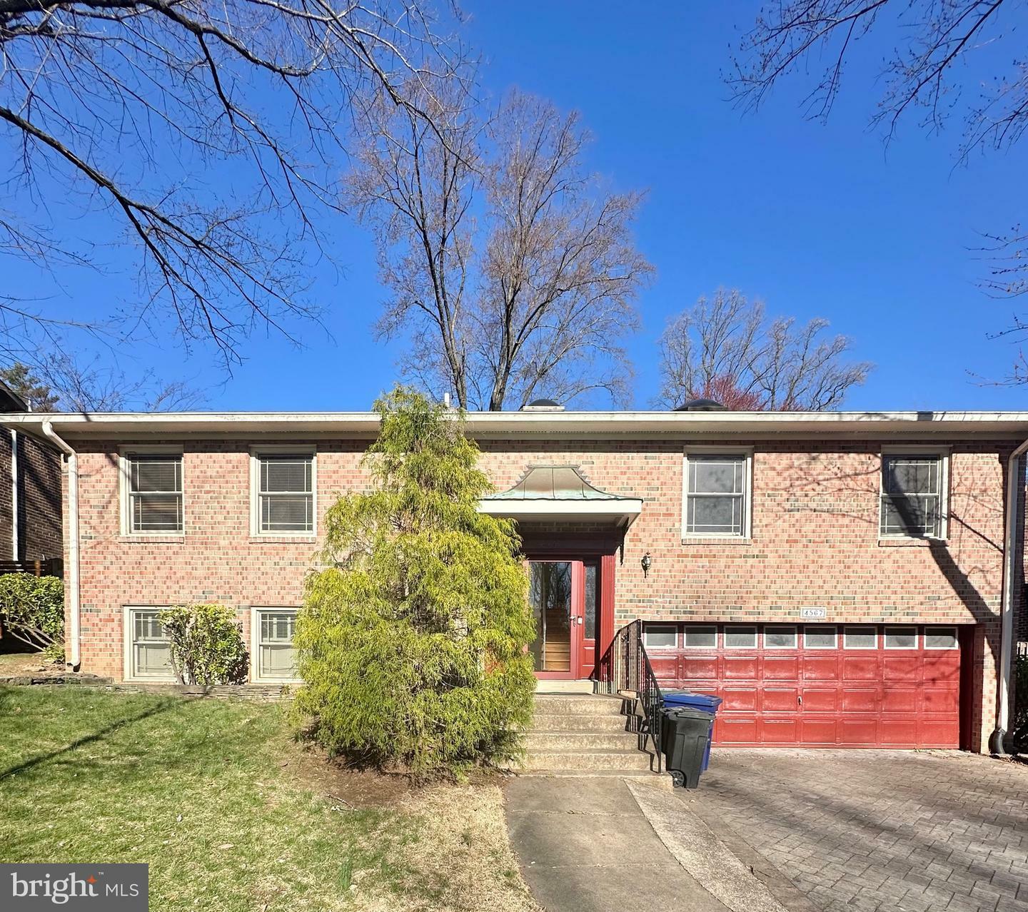 Property Photo: 4567 25th Road N VA 22207