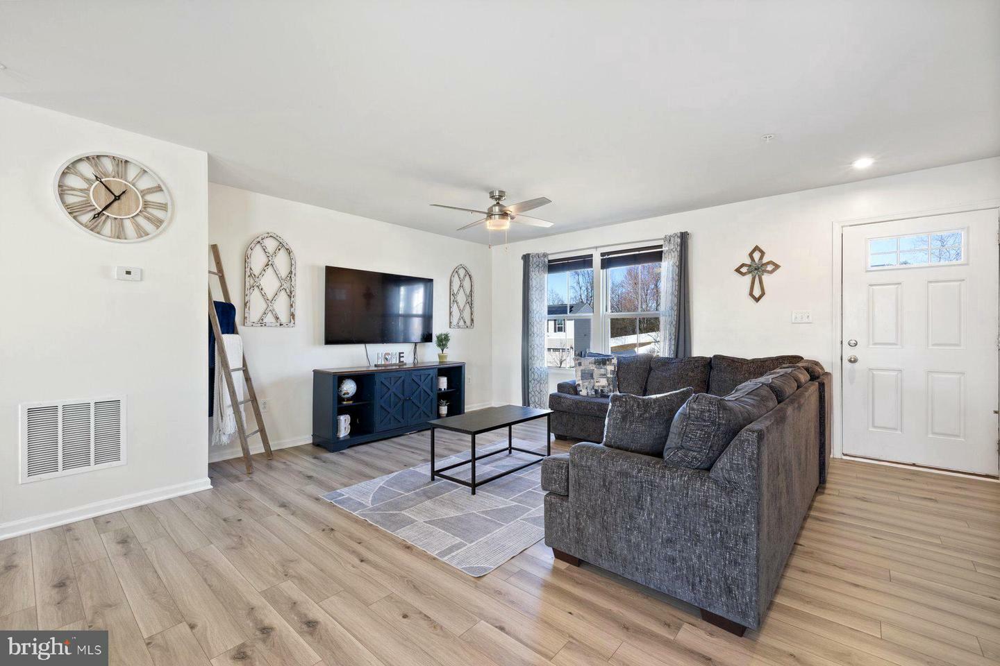 Property Photo: 21 Willow Woods Drive MD 20646