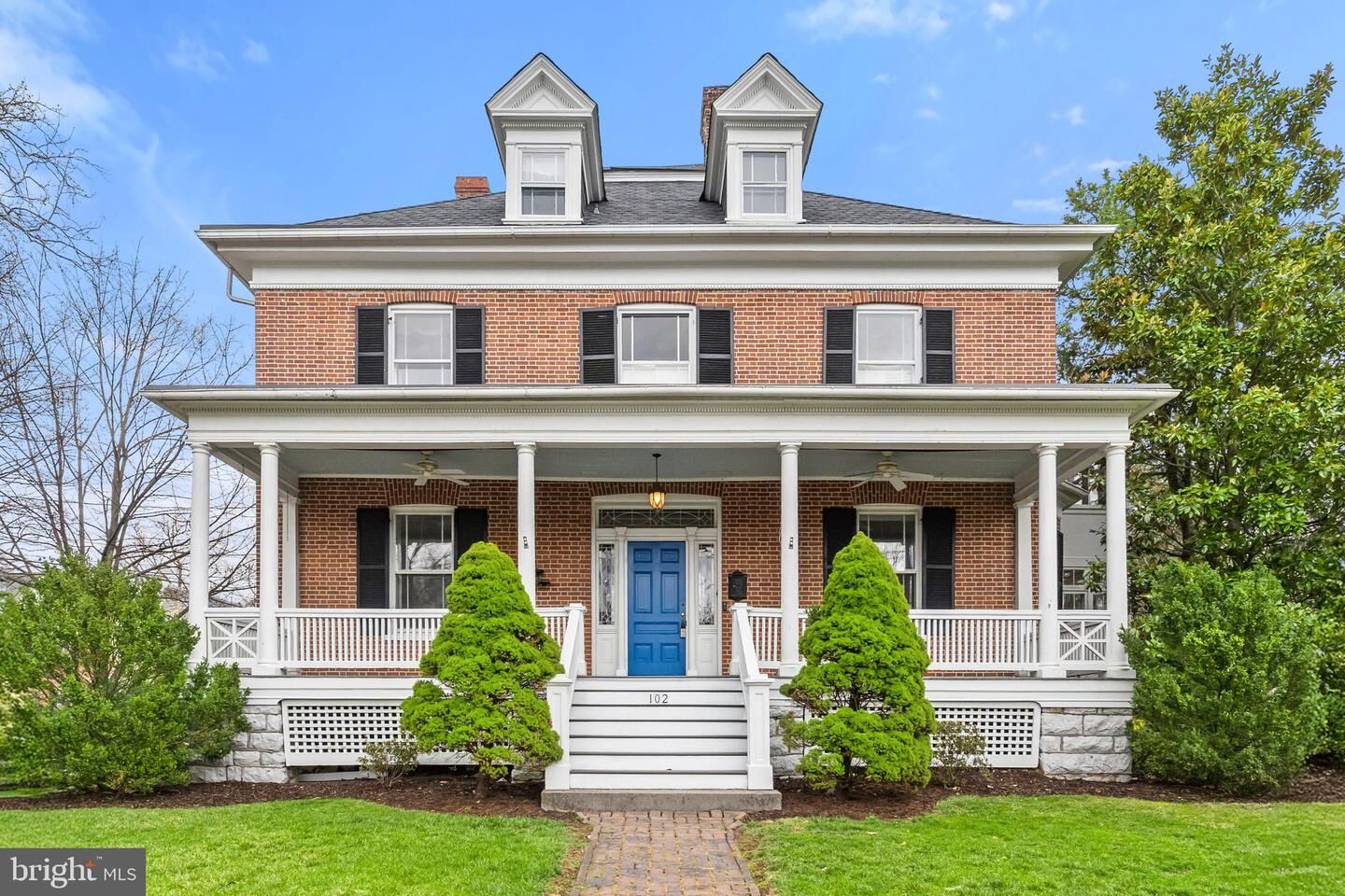 Property Photo:  102 S Stewart Street  VA 22601 