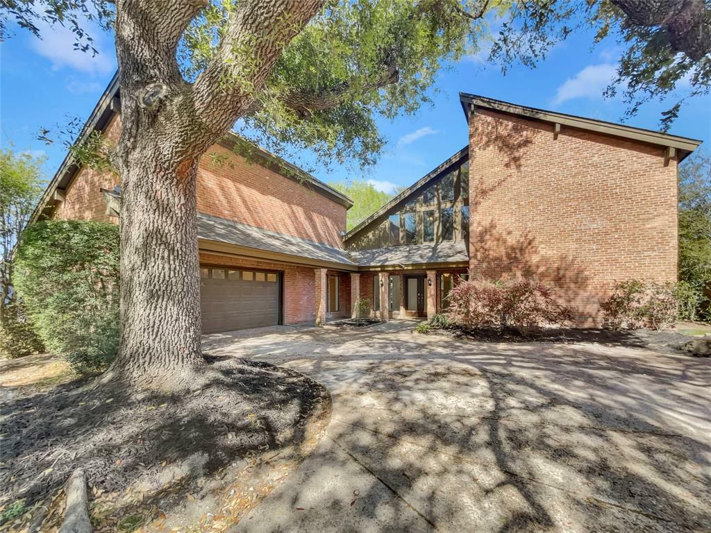 Property Photo: 2915 Robinson Road TX 77459