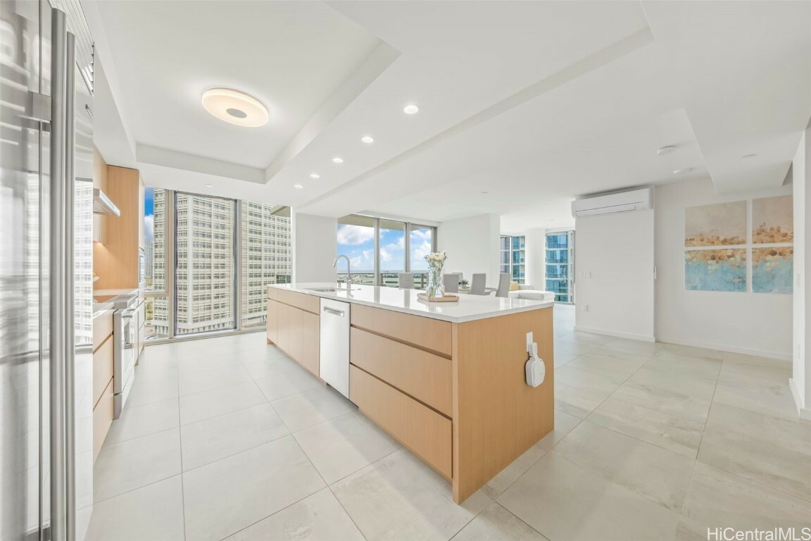 Property Photo: 1388 Kapiolani Boulevard 1201 HI 96814