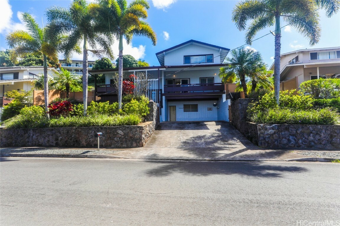 98-1044 Palula Way  Aiea HI 96701 photo