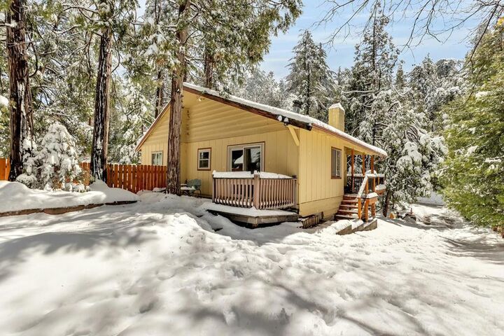 Property Photo:  52660 Sylvan Way  CA 92549 