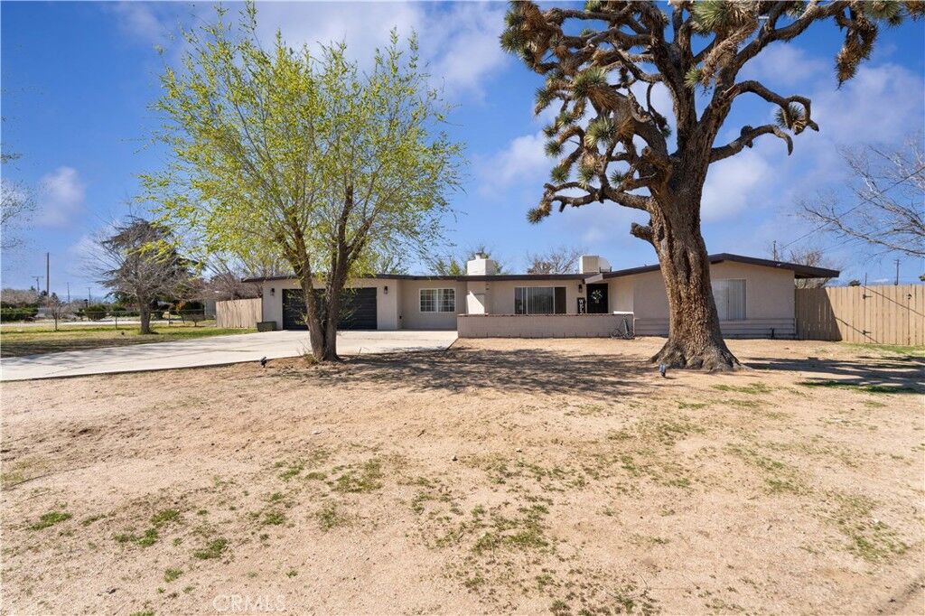 Property Photo:  10440 6th Avenue  CA 92345 