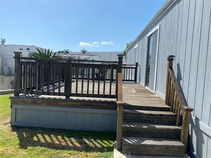 Property Photo:  2 Pine Via  CA 92801 