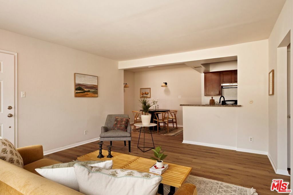 Property Photo: 1620 N San Fernando Boulevard 53 CA 91504