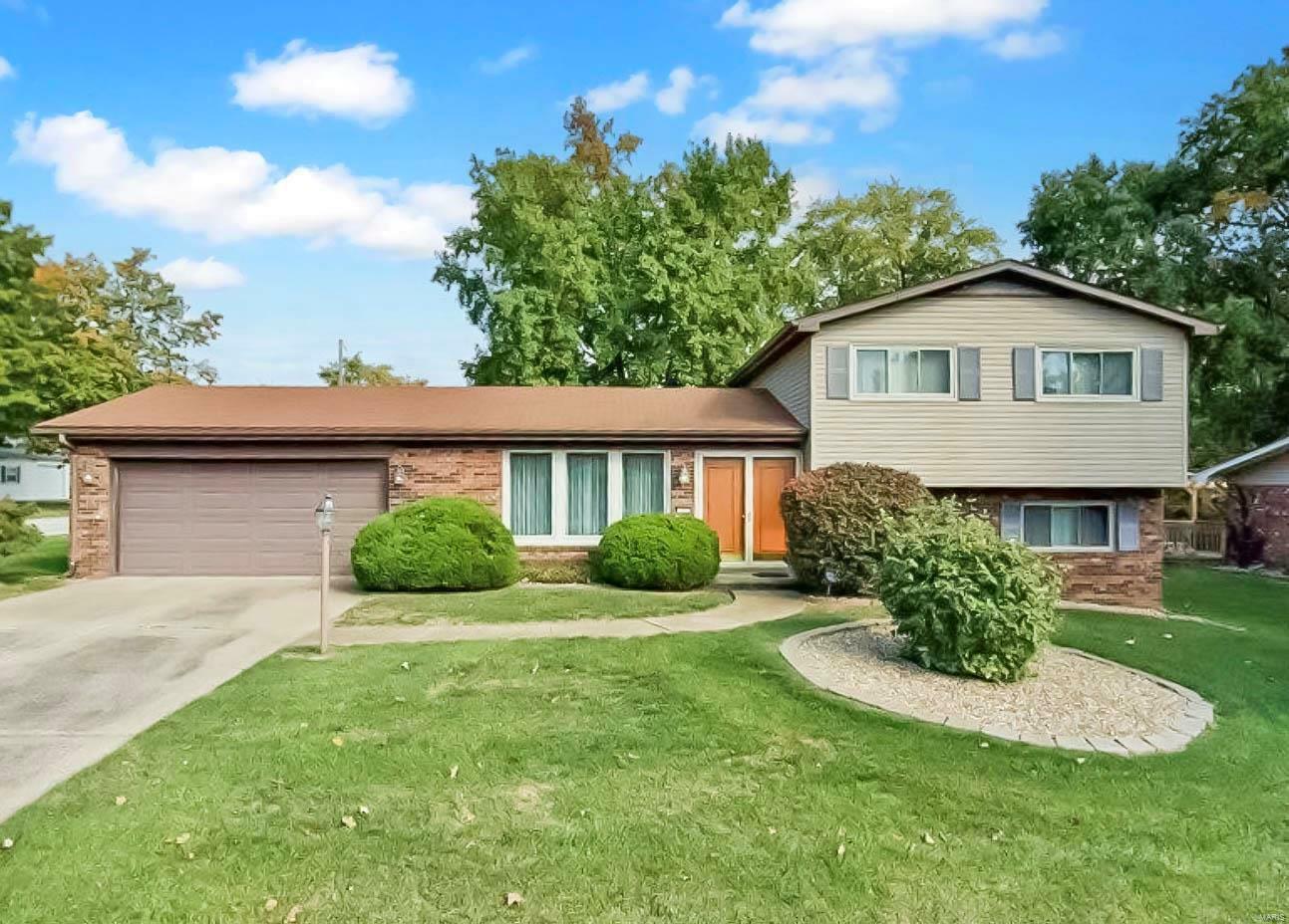 Property Photo: 1 Westbury Drive IL 62226
