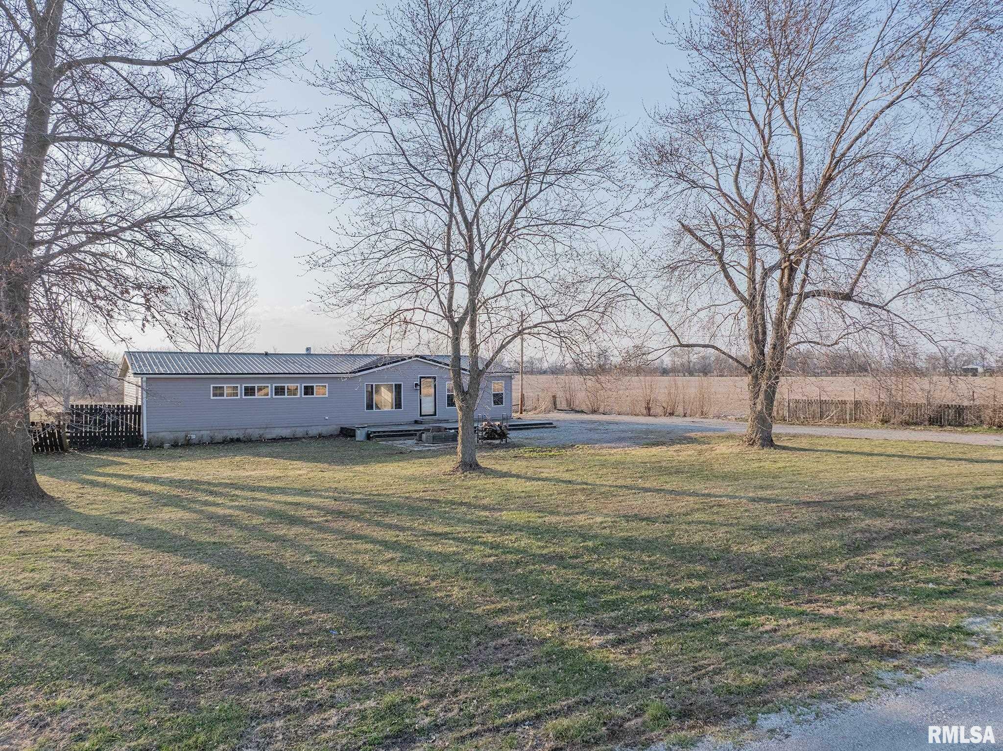 Property Photo: 1987 Charleston Road IL 62881
