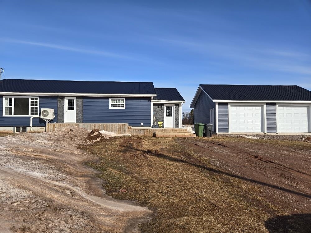 Property Photo: 186 Howlan Road PE C0B 1V0
