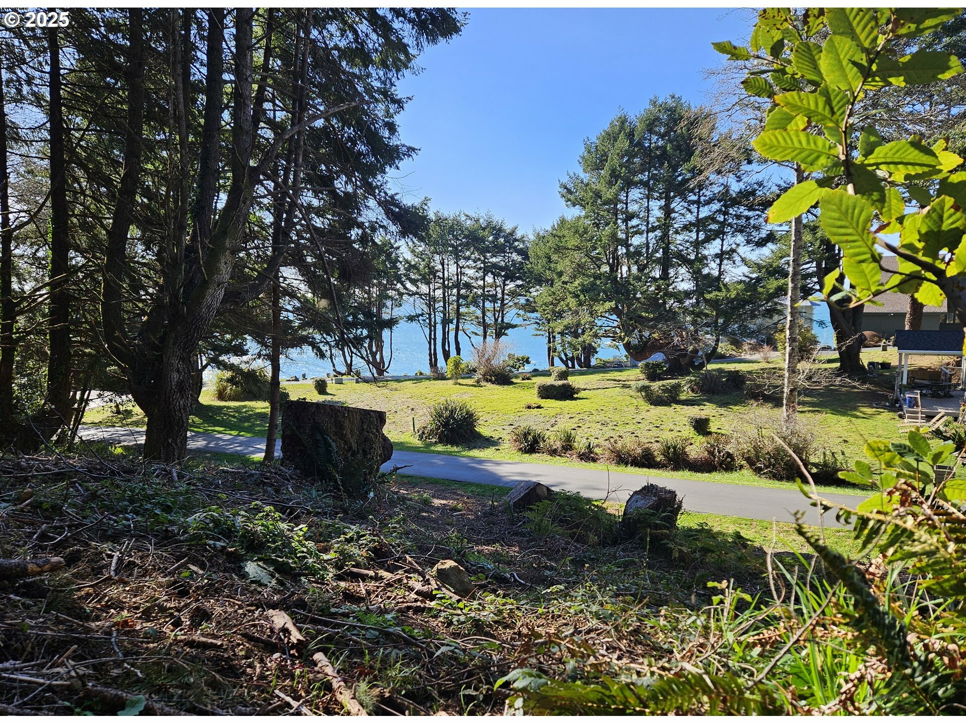 Property Photo: Deer Park Dr OR 97415