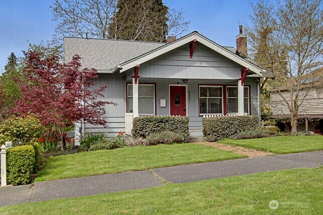 Property Photo: 4521 49th Avenue NE WA 98105