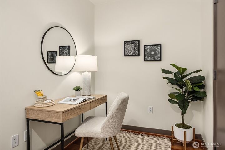Property Photo: 2033 2nd Avenue 1708 WA 98121