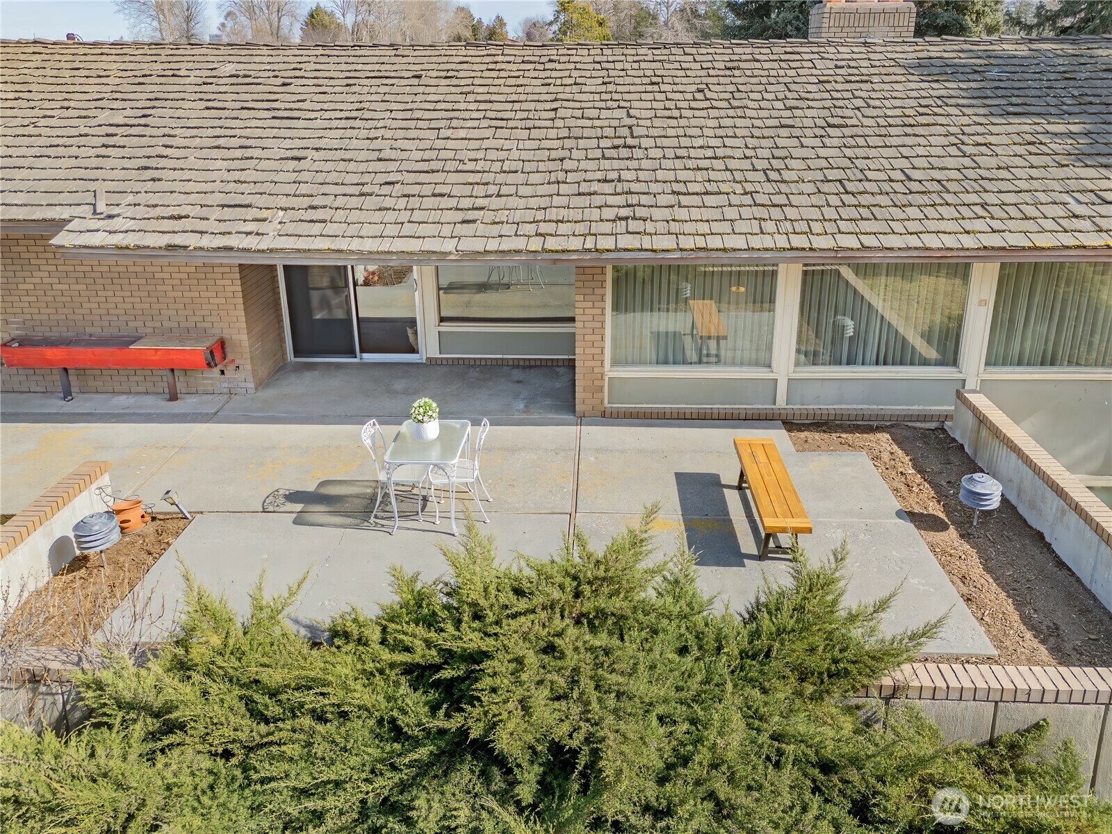 2400 NE Hamilton Road NE  Moses Lake WA 98837 photo