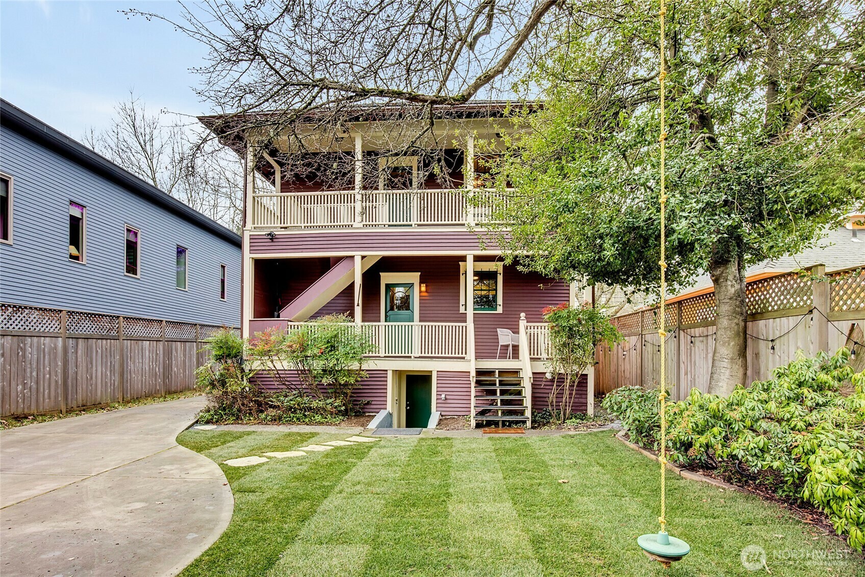Property Photo: 932 25th Avenue WA 98122