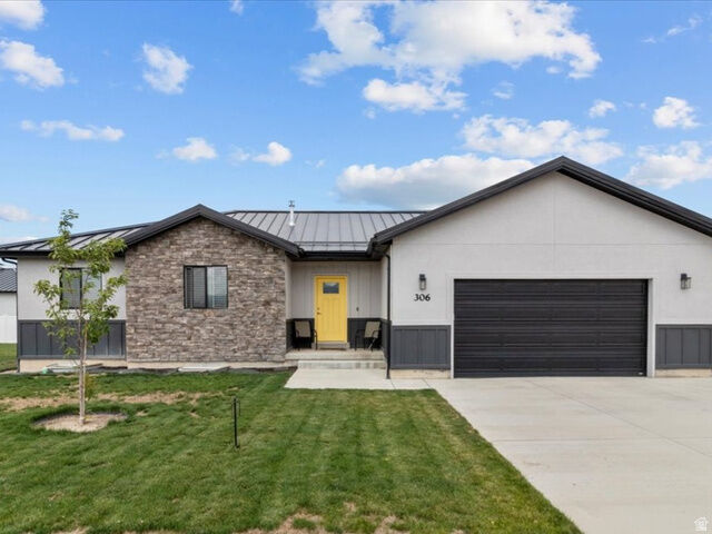 Property Photo:  306 W 450 S  UT 84627 