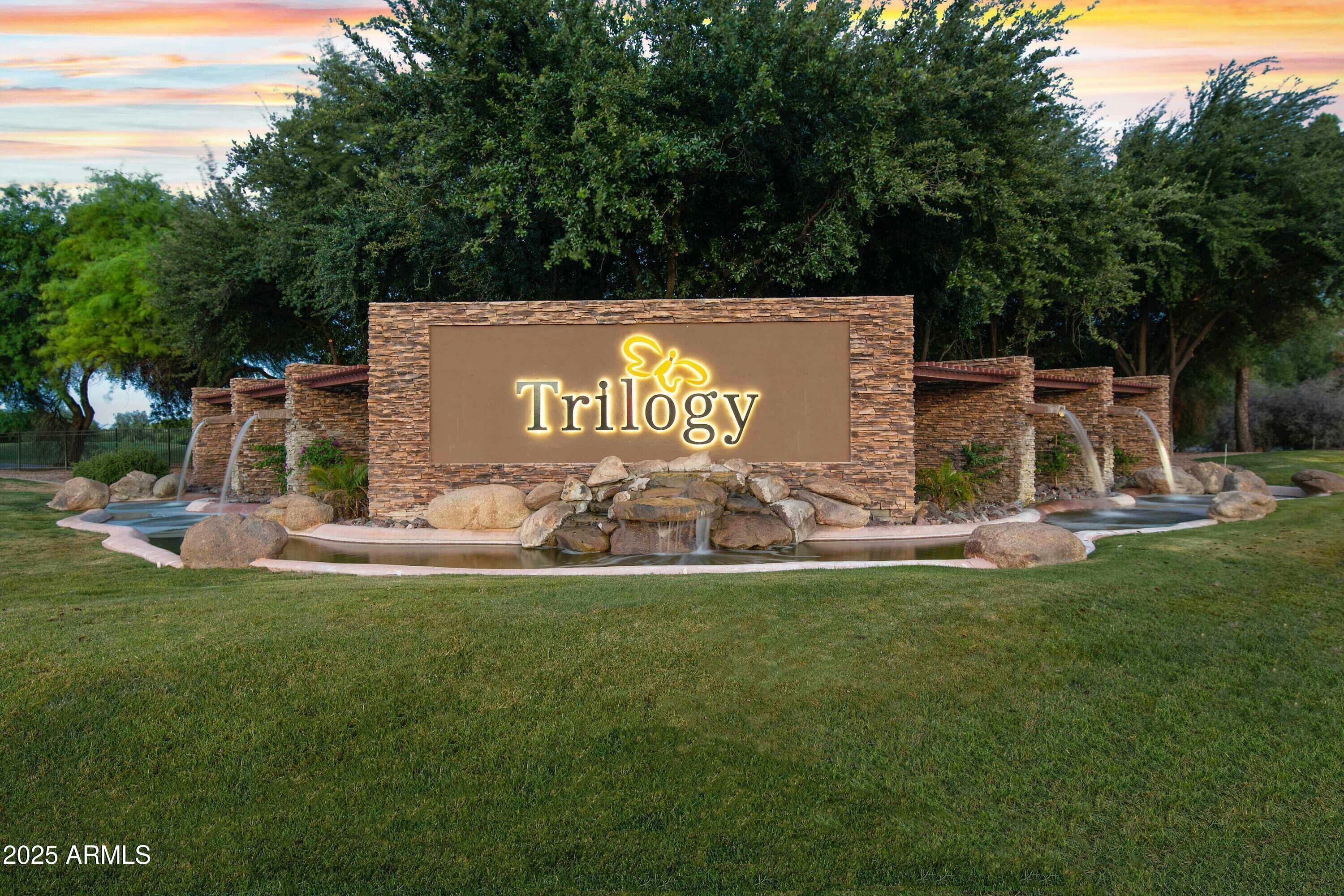 Property Photo: 4320 E Ficus Way AZ 85298