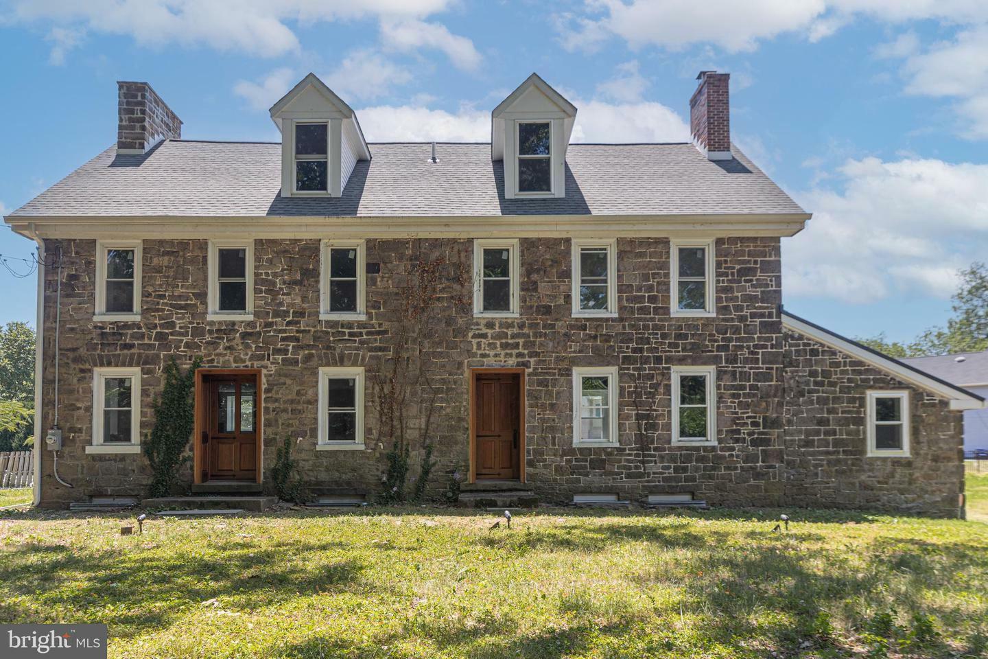 Property Photo: 857 River Road PA 19067