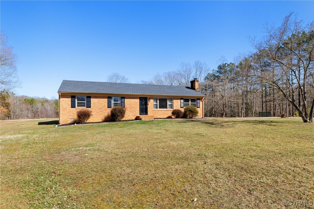 Property Photo: 1208 Dorset Road VA 23139