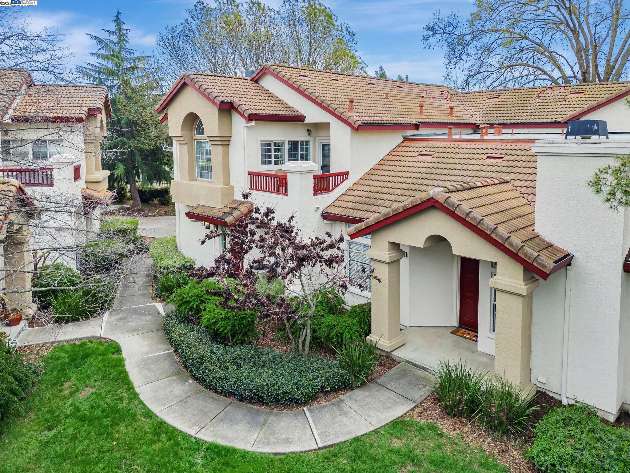 Property Photo: 5786 Belleza Dr CA 94588