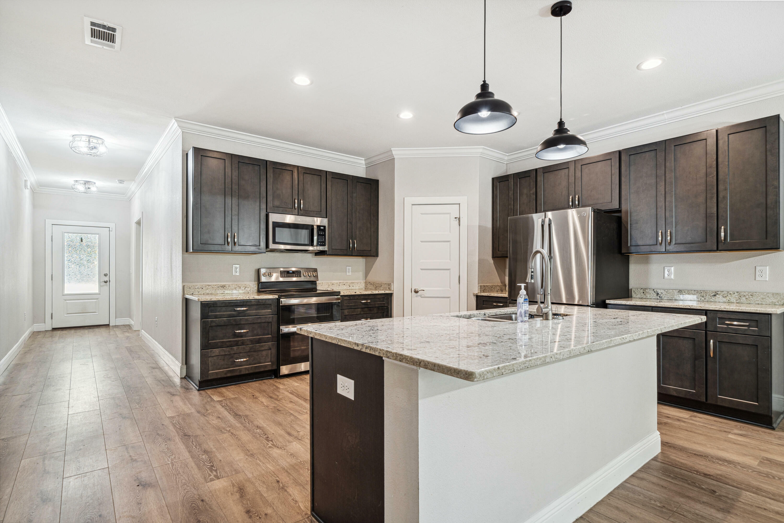 Property Photo: 1513 23rd Street FL 32578
