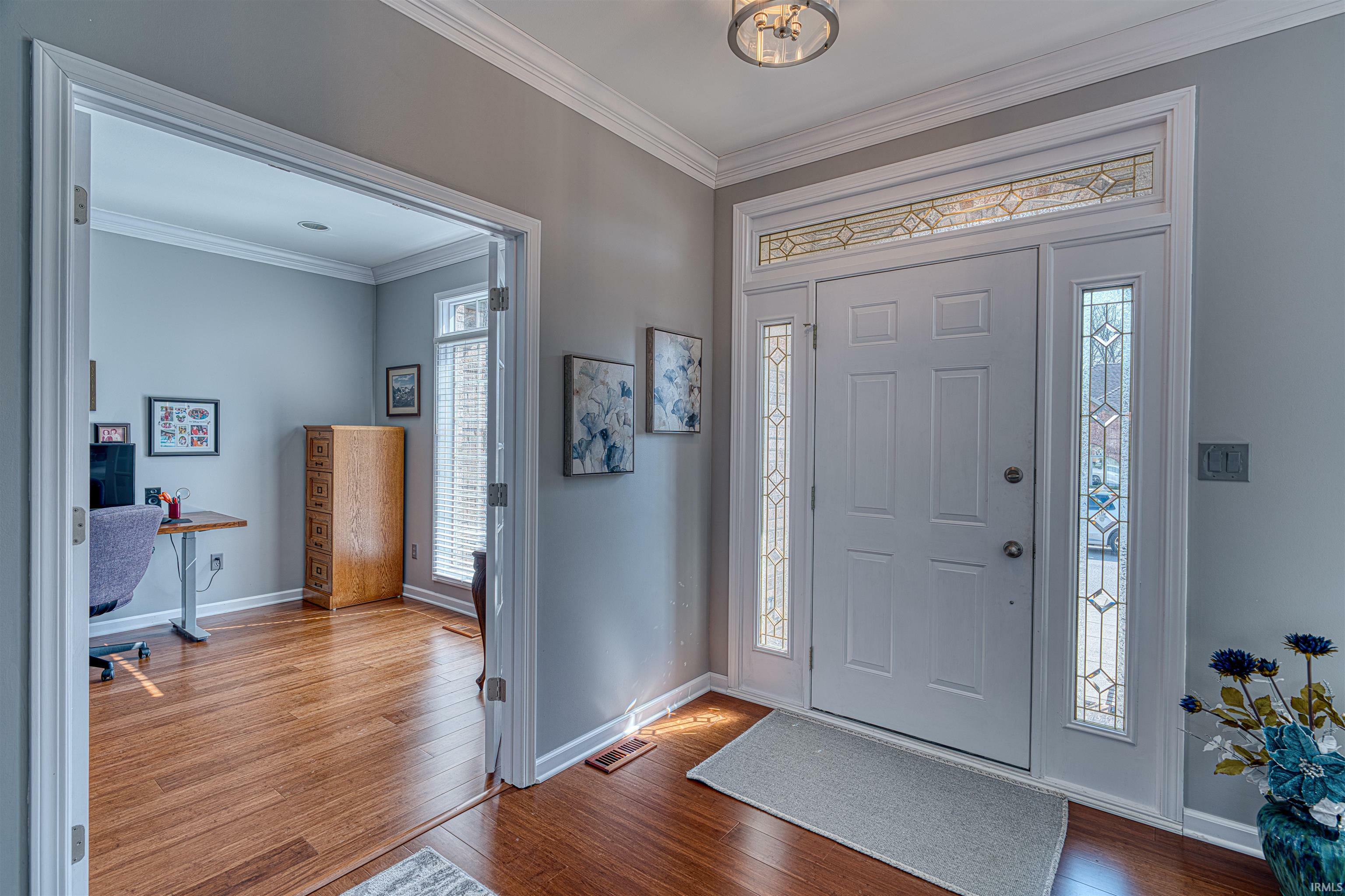 Property Photo: 7566 White Oak Court IN 47630